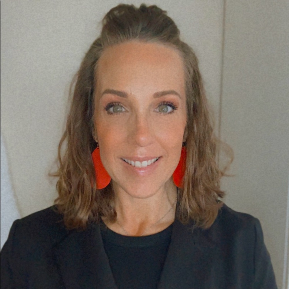 Meet your Posher, Jennifer